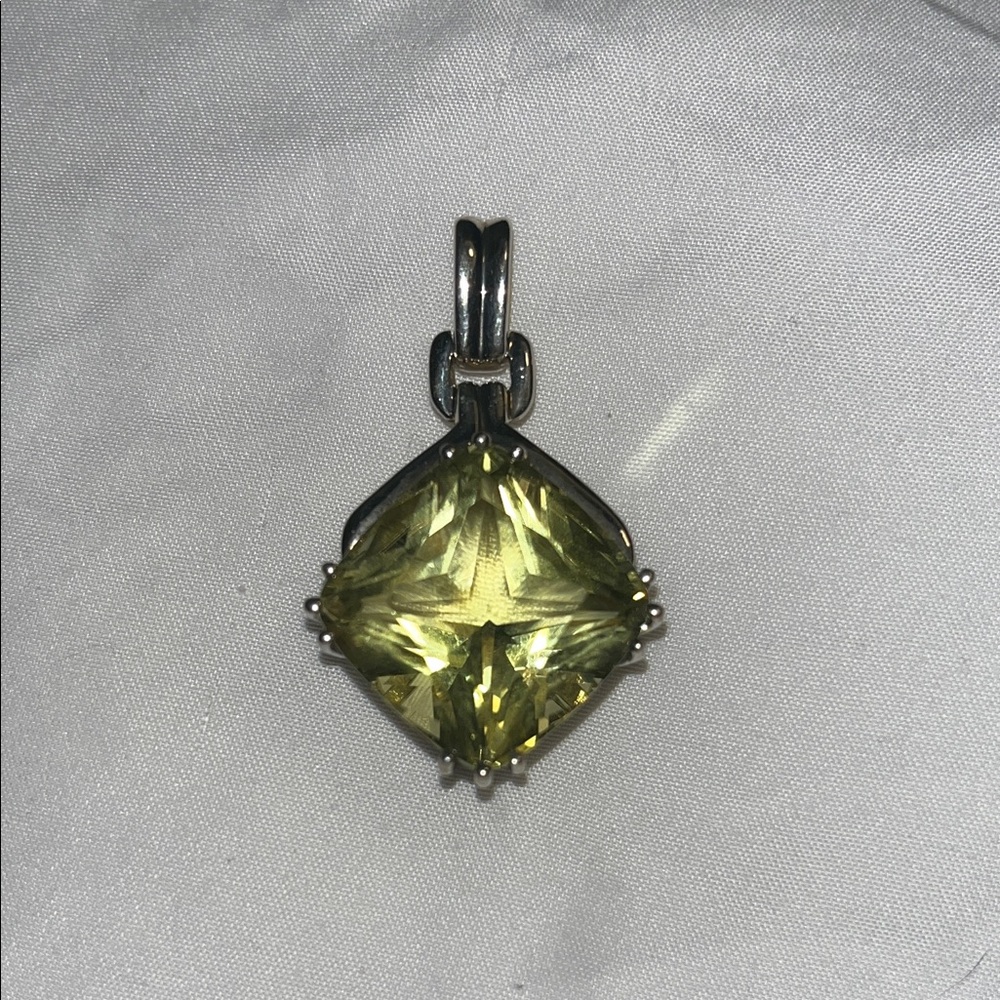 Elegant Silver and Lemon Quartz Pendant